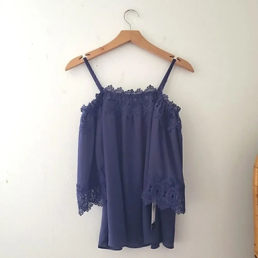 A.âByerâOffâShoulder TopâDenimâBlueâS